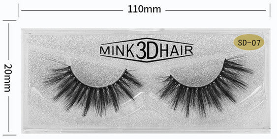 A Pair Of 3D Synthetic Synthetic False Eyelashes