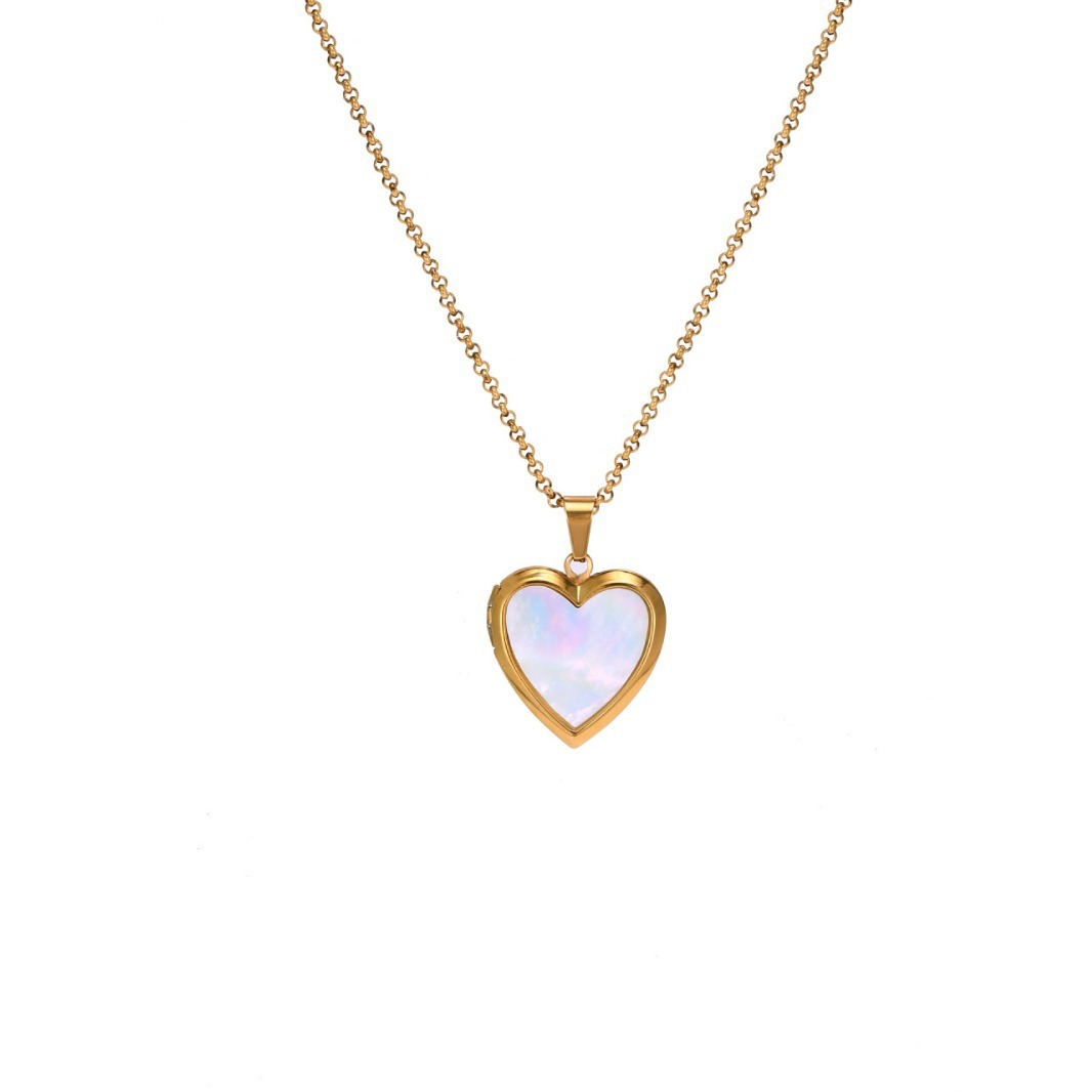 Titanium Steel Natural Shell Love Pendant Necklace Open And Close Color Retention