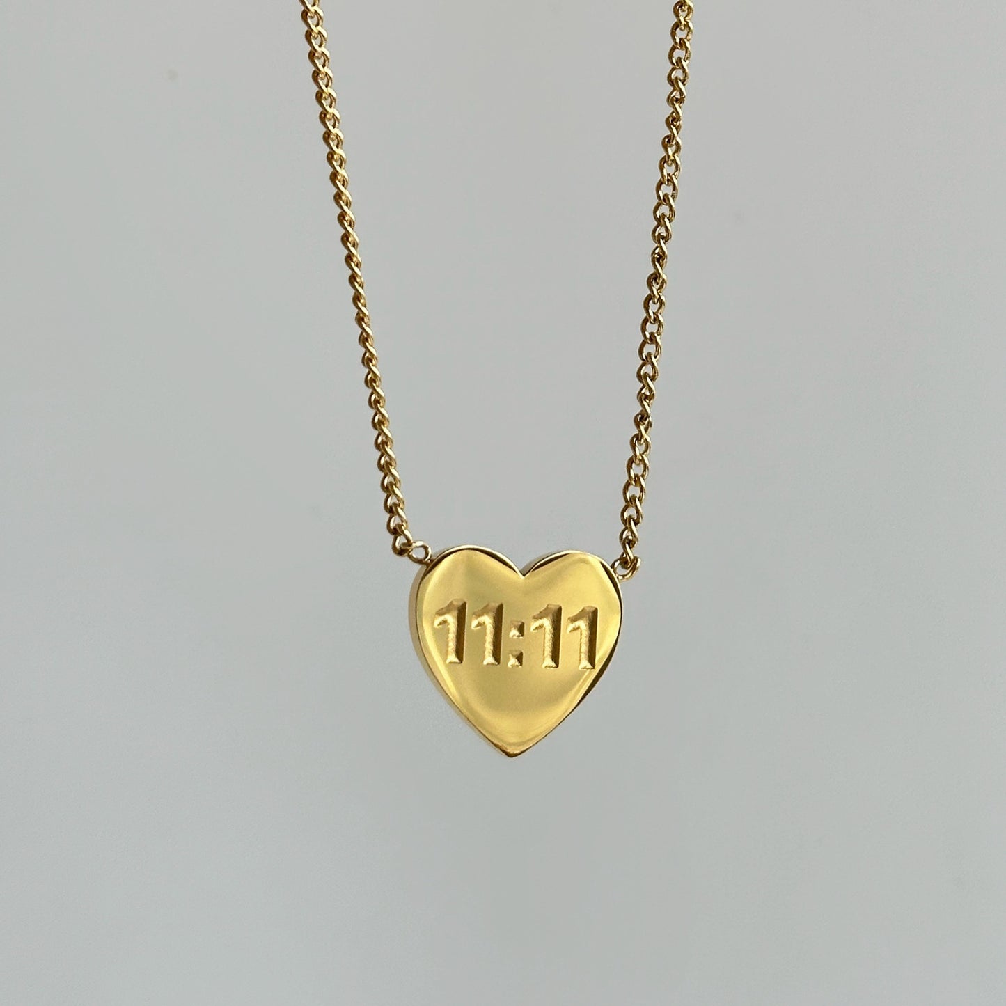 Titanium Steel Natural Shell Love Pendant Necklace Open And Close Color Retention