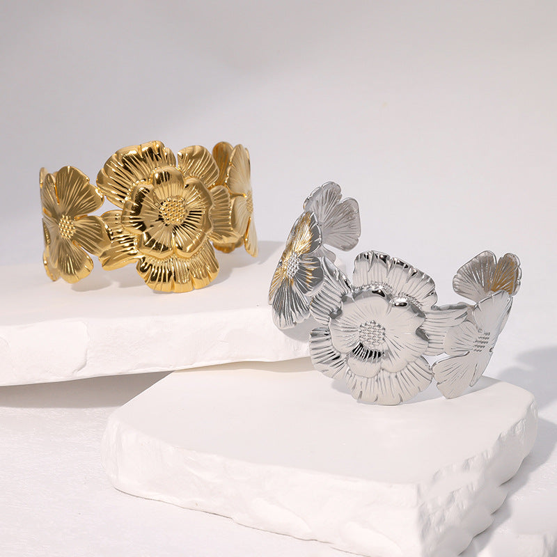 European And American Elegant Retro Gold-plated High-grade Opening Bracelet Exaggerated Design Flowers