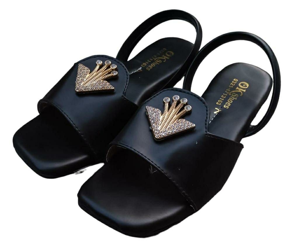 Women's Flat Sandals (Black)