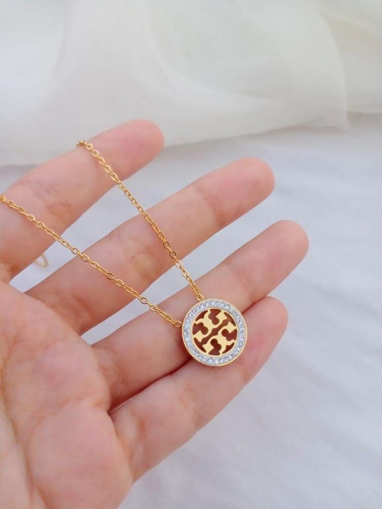 Van Cleef Gold Plated Artificial Set