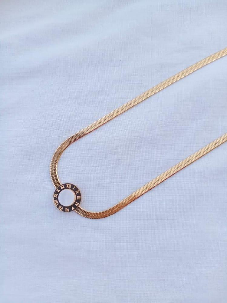 Roman Style Locket