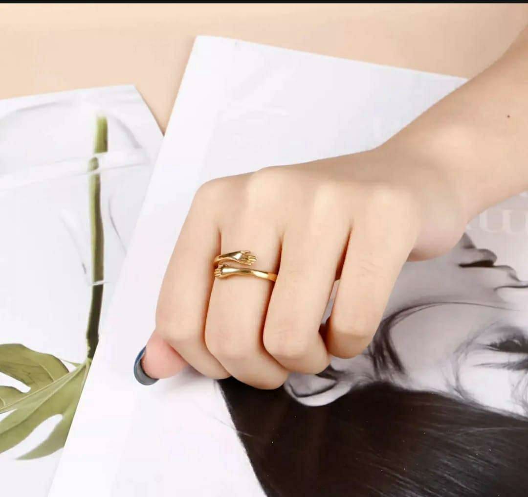 Golden Hug Ring