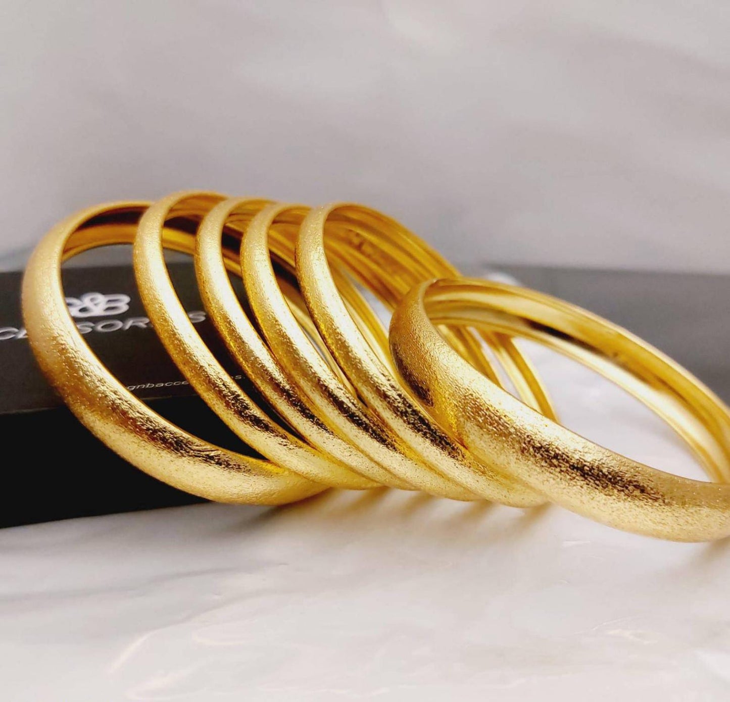 Set of 6 Beautiful Bangles