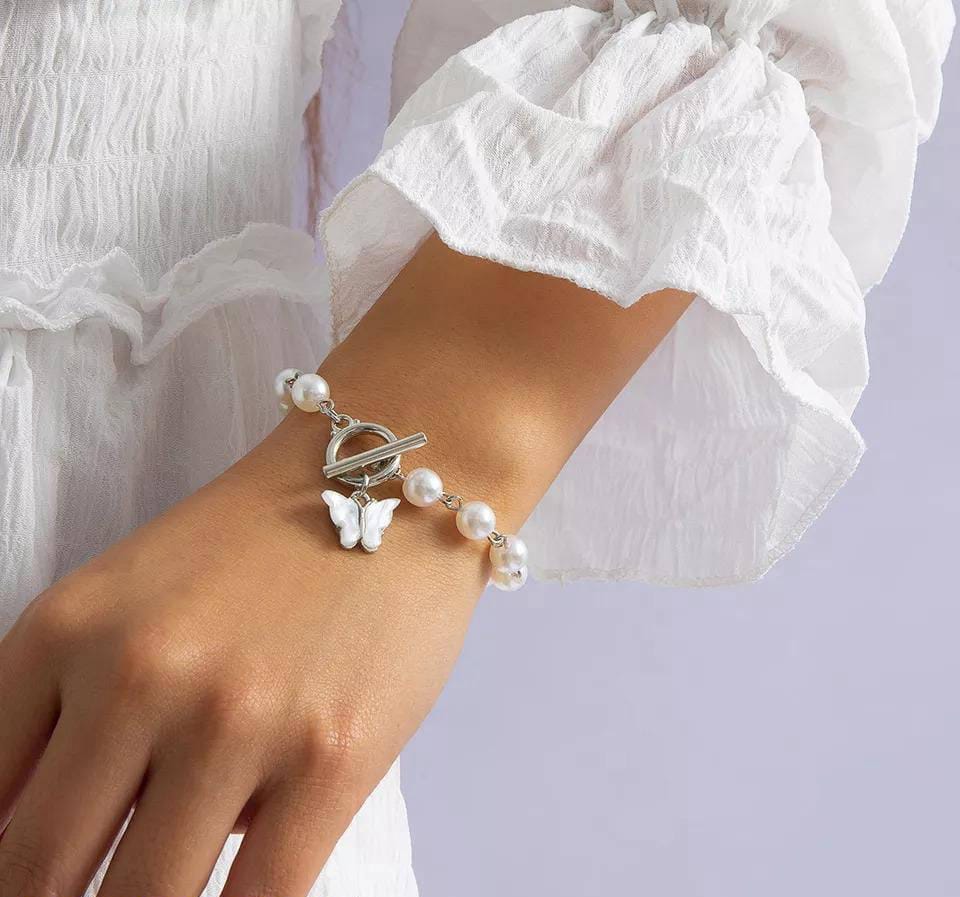Stylish Butterfly Pearl Bracelet