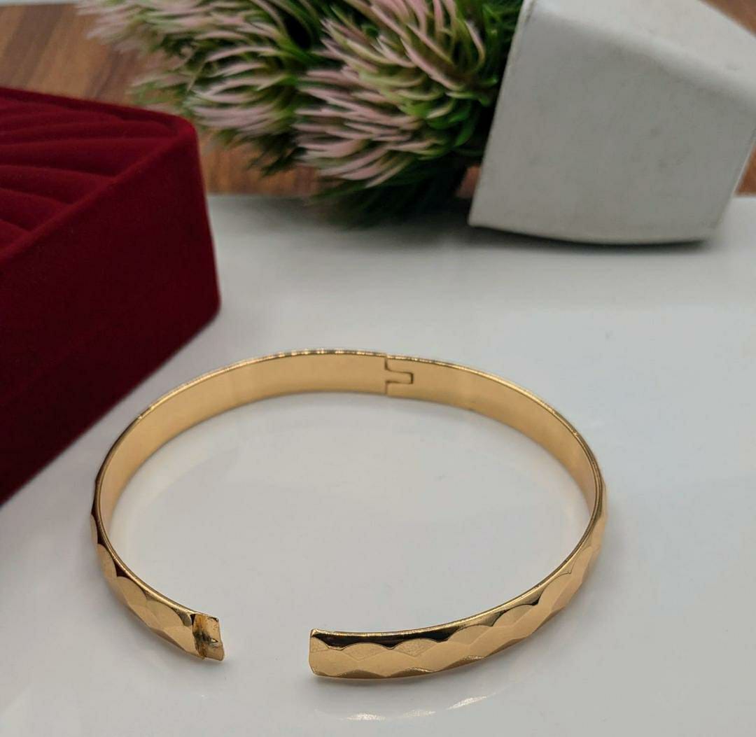 Adjustable Gold Plated Modern Design Kara Bracelet - 1 Pc