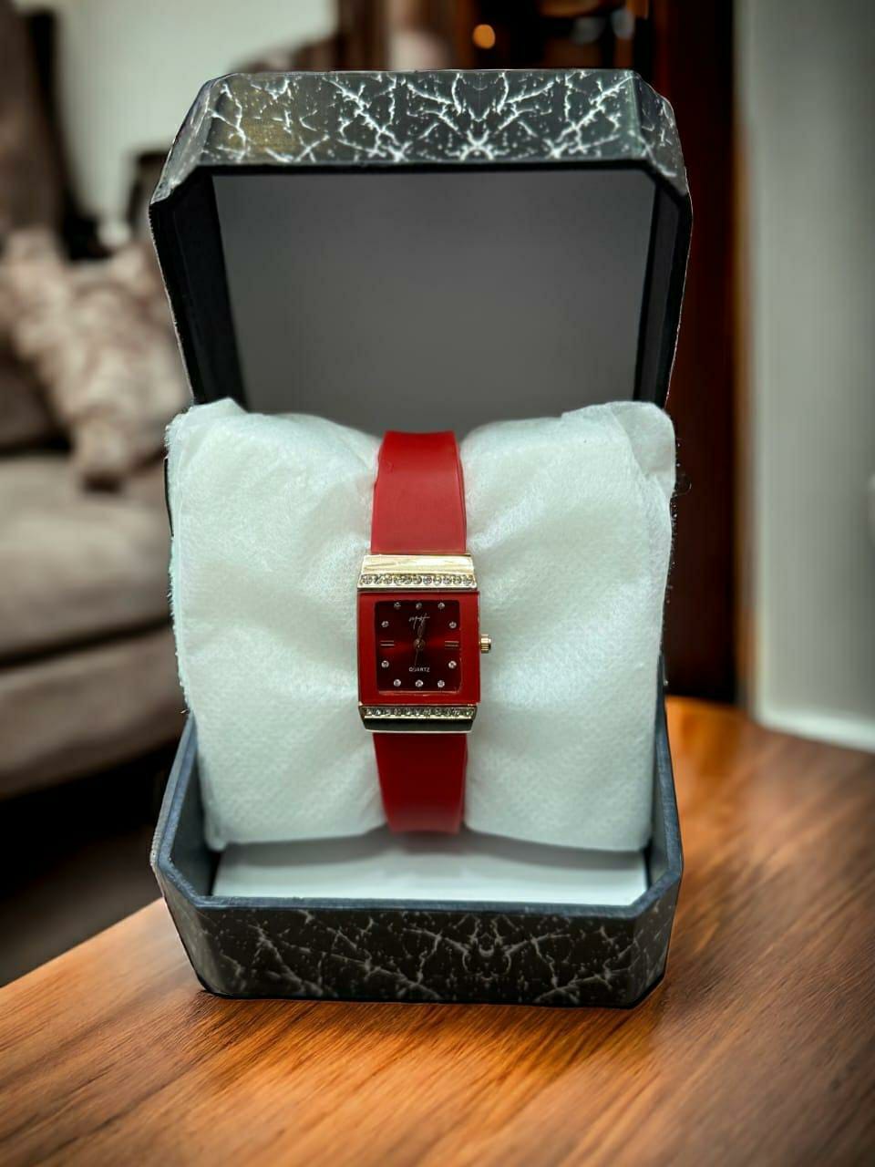 Stylish Women's Quartz Watch - 1 Pc Red Square Dial with Rubber Strap