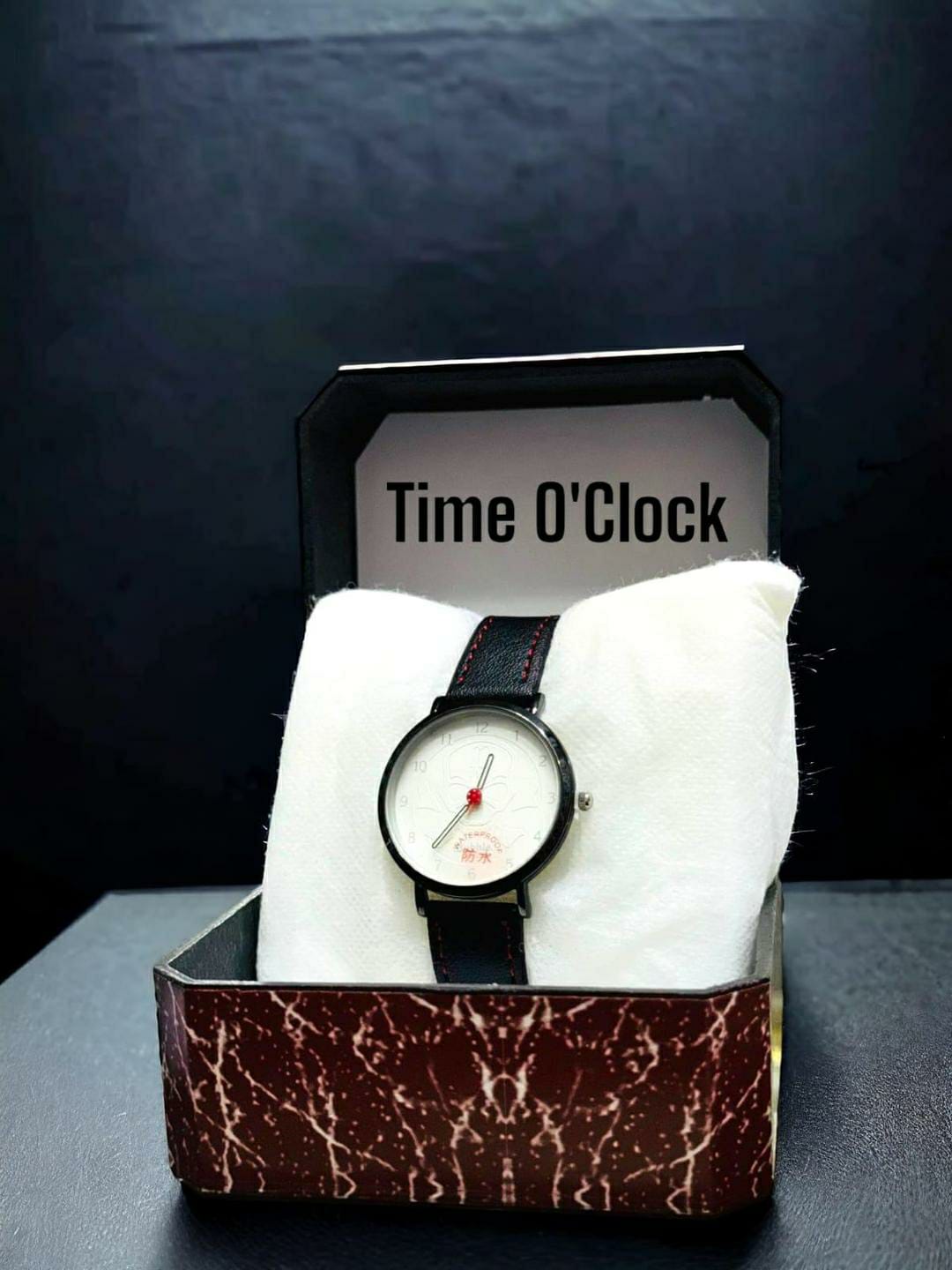 Movement: Quartz Decent Ladies Watch
