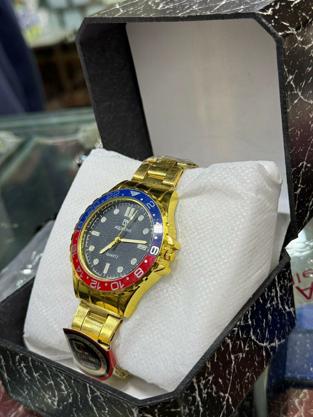 Unisex Chain Watch (Golden)