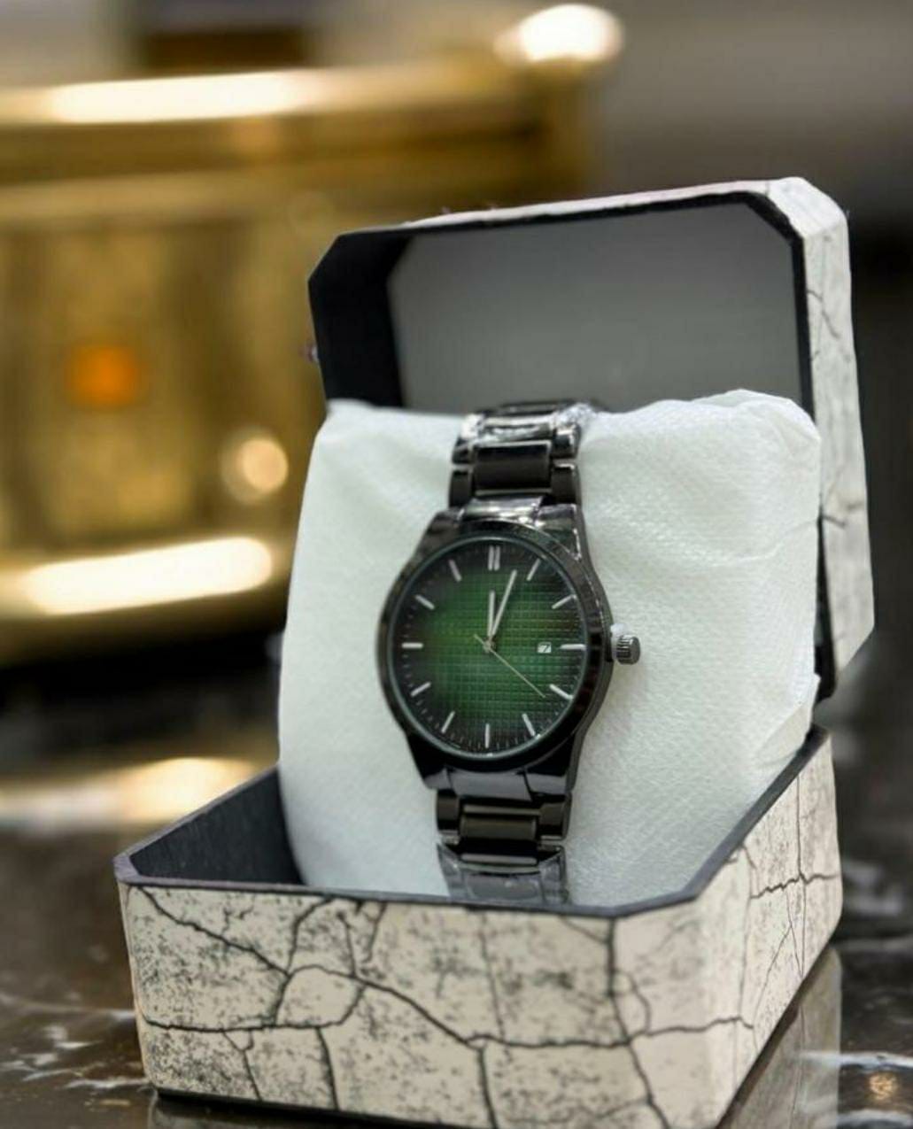 Men's Movement: Quartz Watch (Black, Green)