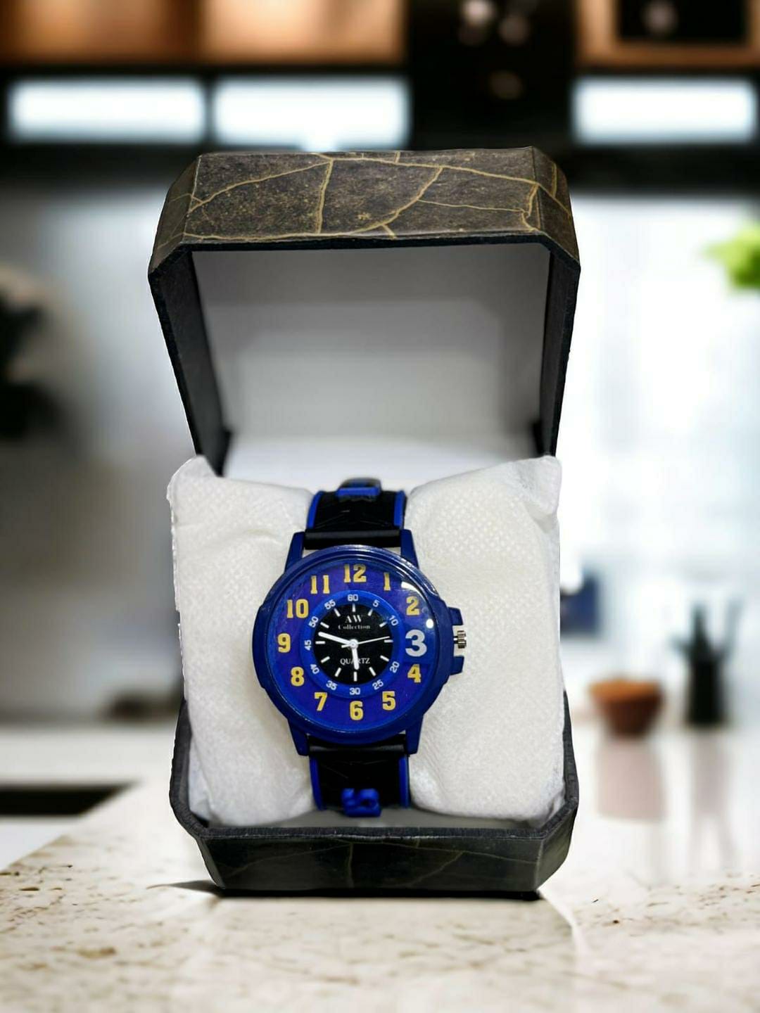 Men's Battery Operated, Water Resistant Watch (Blue)