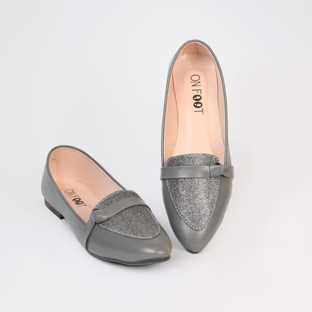 Women's Rexine Casual Pumps (Silver)