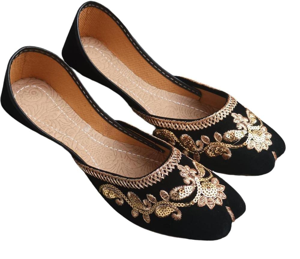Women's Stylish Khussa (Black)