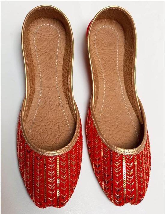 Women's Embroidered Fancy Khussa (Red)