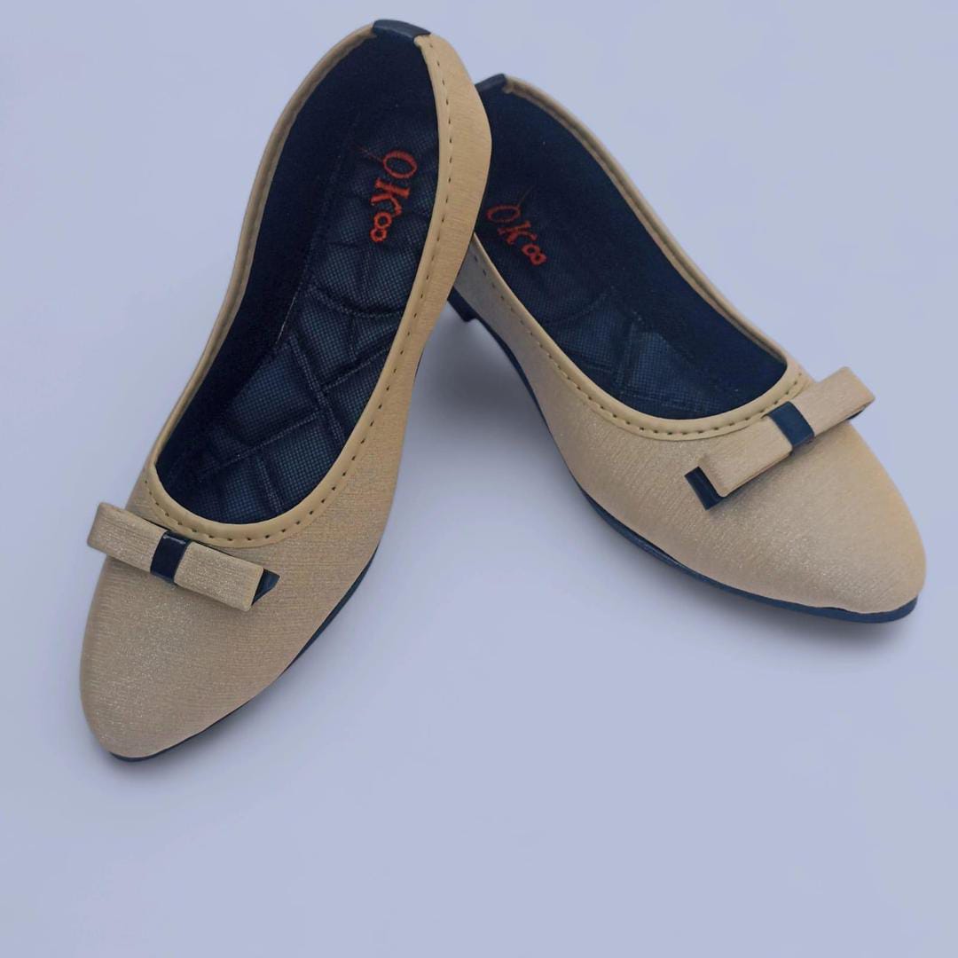 Women's Rexine Casual Pumps (Skin)