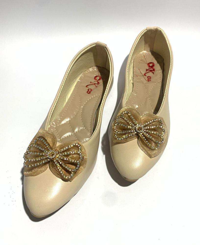 Women's Casual Pumps (Skin)