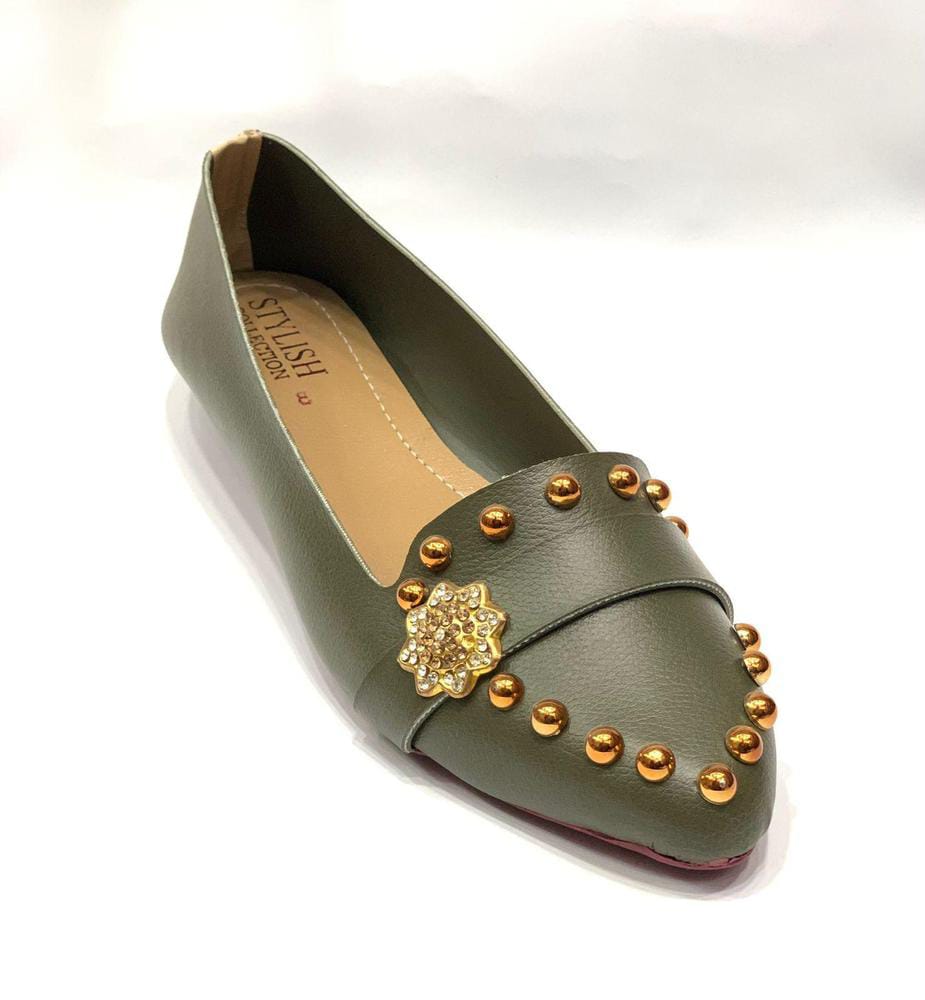 Women's Rexine Formal Pumps (Flower Design)