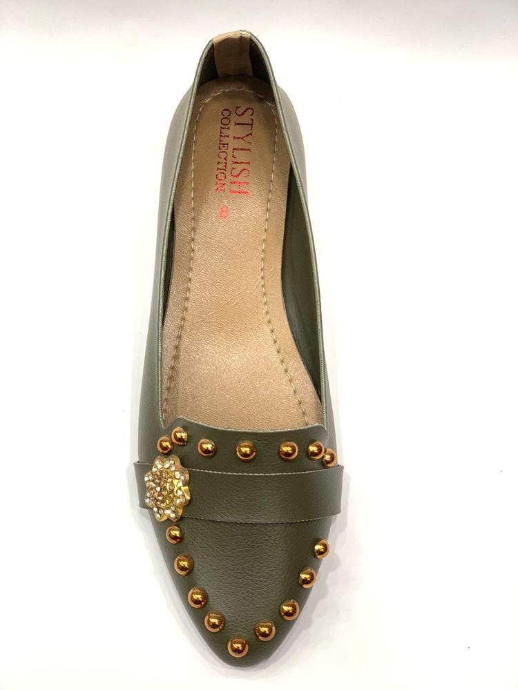 Women's Rexine Formal Pumps (Flower Design)