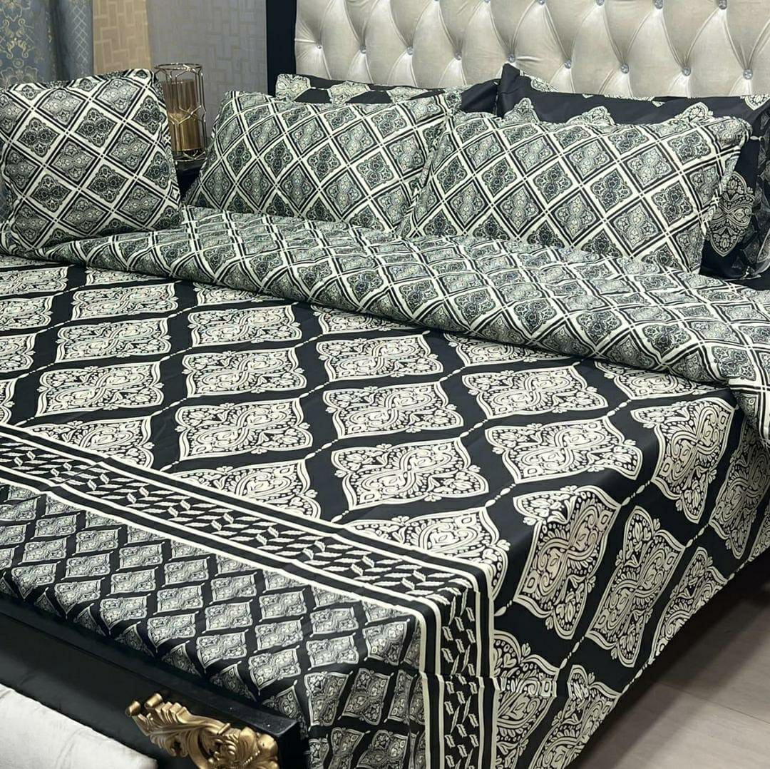 7 Pcs Printed Cotton Mix Comforter Set for Double Bed (Black,White)