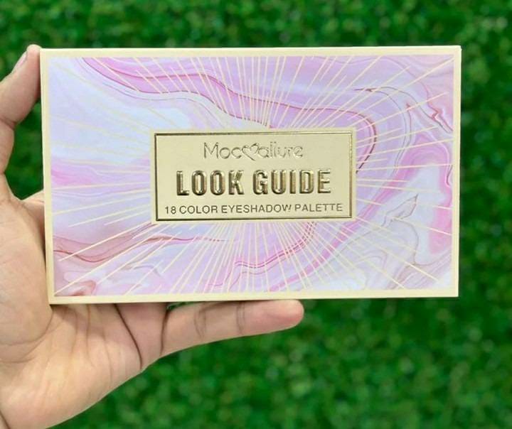 18 Shades Matte And Glitter Eyeshadow Palette