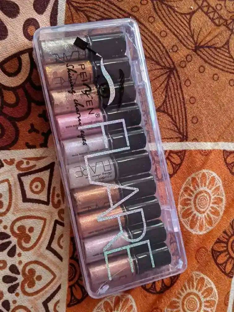 Multicolor Matte And Glitter Eyeliner - 1 Pcs Liquid Eyeliner