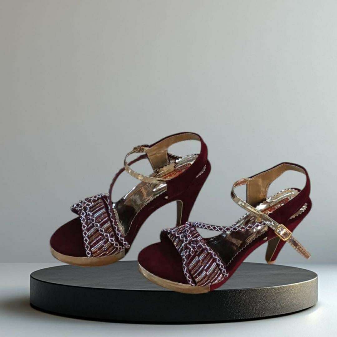 Delicate Stylish Bridle Heel (Maroon)