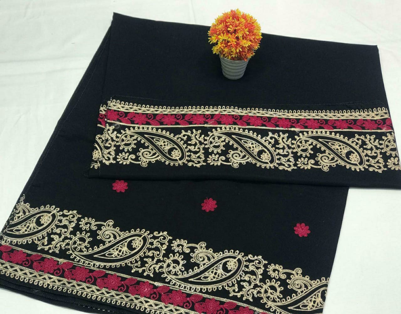 Swiss Women Shawl (Black)