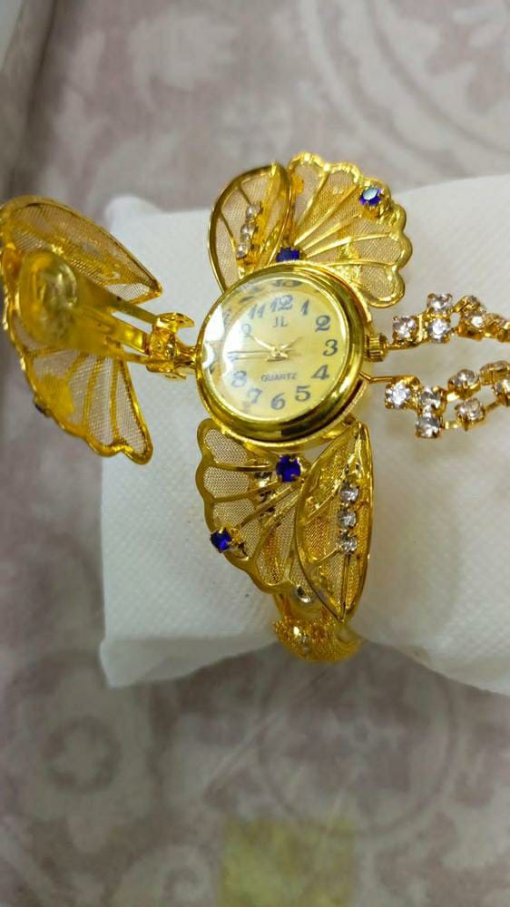 Women's Fancy Chain Bracelet Watch