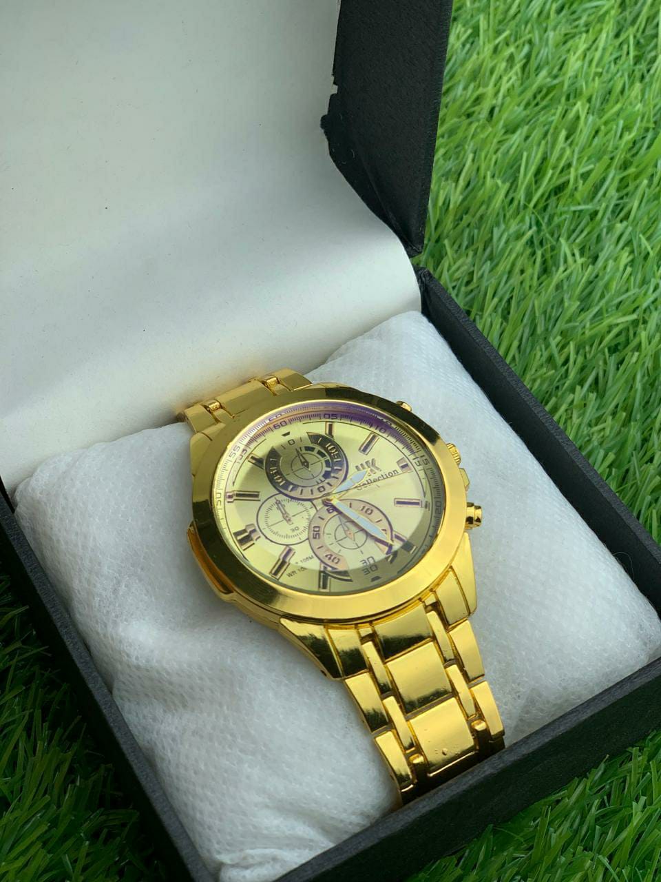 Men's Quartz Stainless Steel Round Watch - Water Resistant Analogue Timepiece