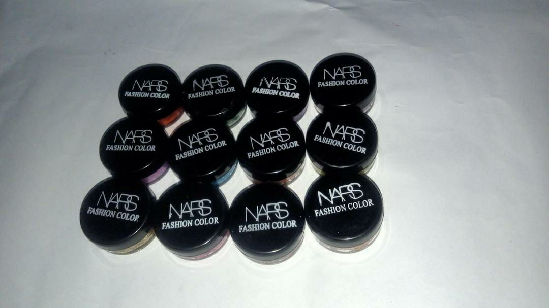 12 Shade Glitter Eyeshadow Palette