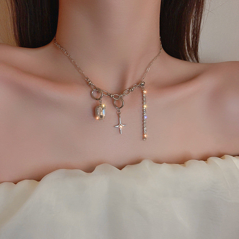 Diamond-studded Star Pendant Necklace Female Sweet Cool Cold Wind Cross Clavicle Chain