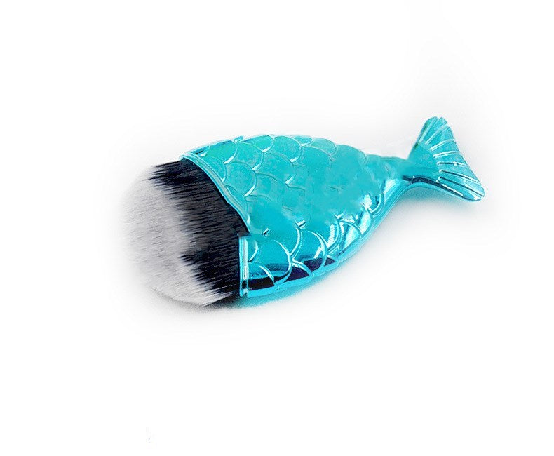 Beauty fishtail makeup brush