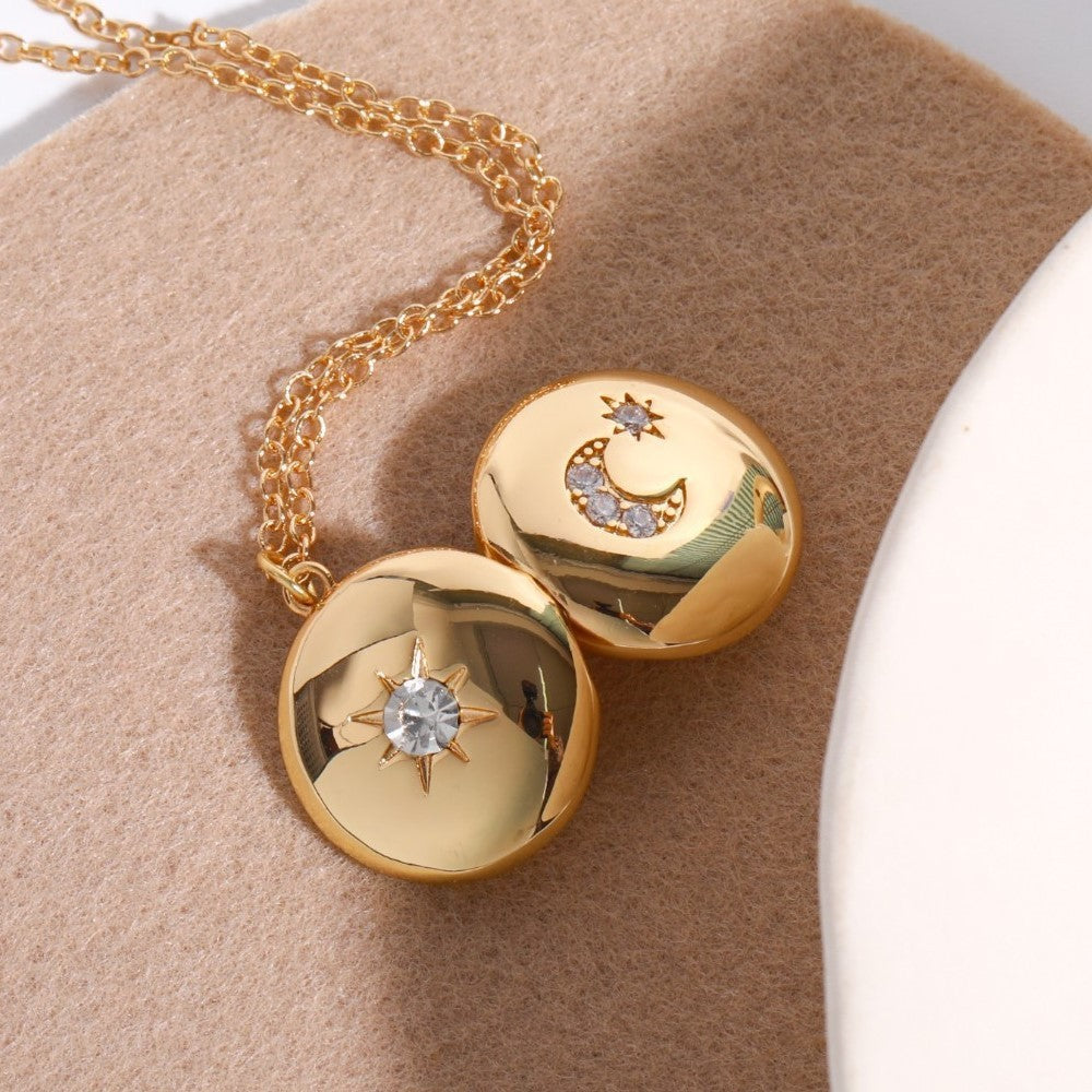 Love Heart Flowers Album Pendant Square Closure Necklace Special-interest Design Closure