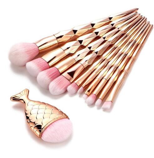 11Pcs Diamond Rose Gold Makeup Brushes Set Mermaid Fishtail Shaped Foundation Powder Cosmetics Brush Rainbow Eyeshadow Brush Kit