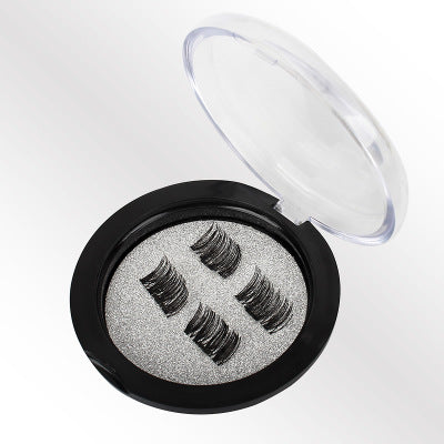 Lightweight magnetic eyelashes can be used repeatedly