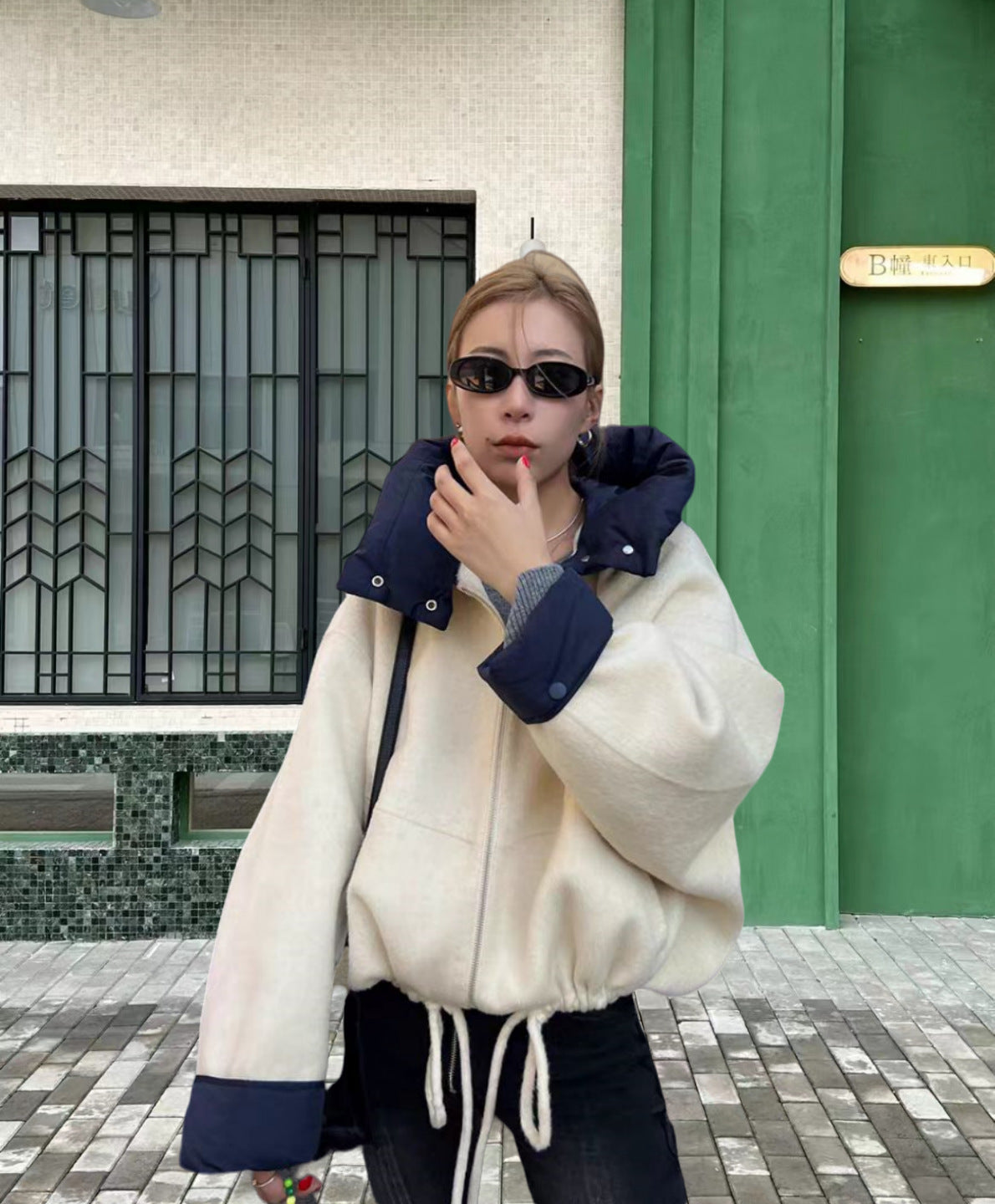 Women's Fashion Metal Buckle Cropped Coat Top