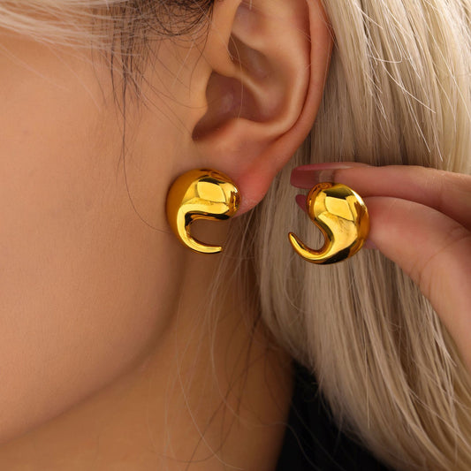 Fashion Simple Curved Water Drop Ear Studs