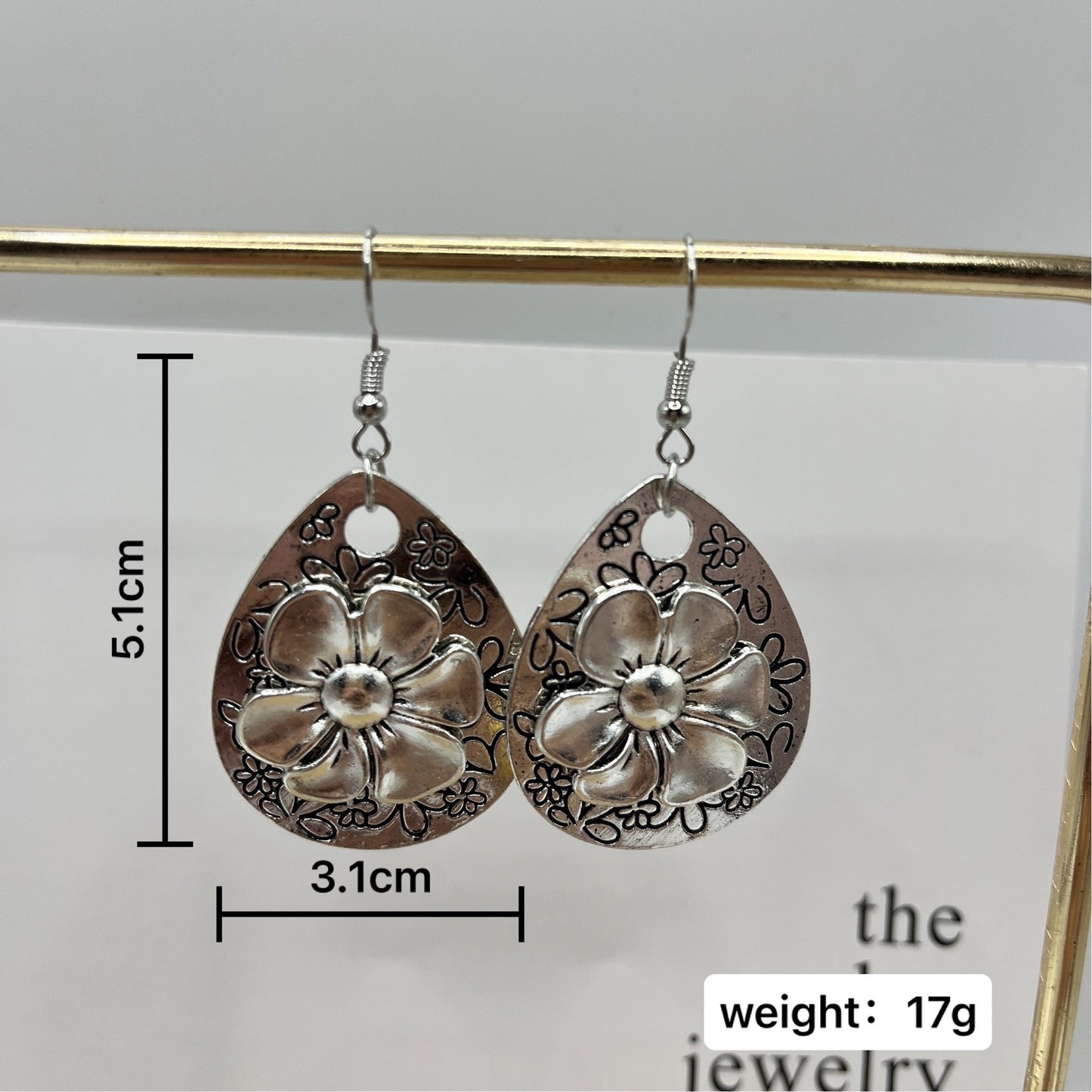 National Fashion Drop-shaped Carved Earrings