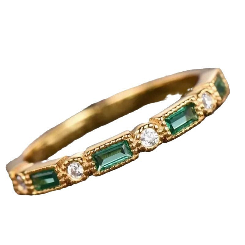 European And American High-grade Emerald Ring