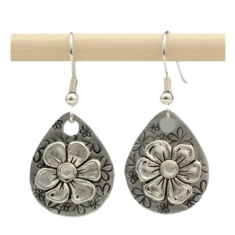 National Fashion Drop-shaped Carved Earrings