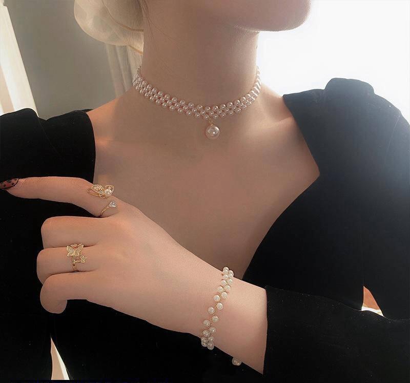 1 Pc Resin Elegant Pearl Stones Choker