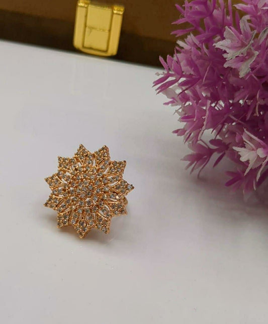 Flower Design Zircon Charm Ring