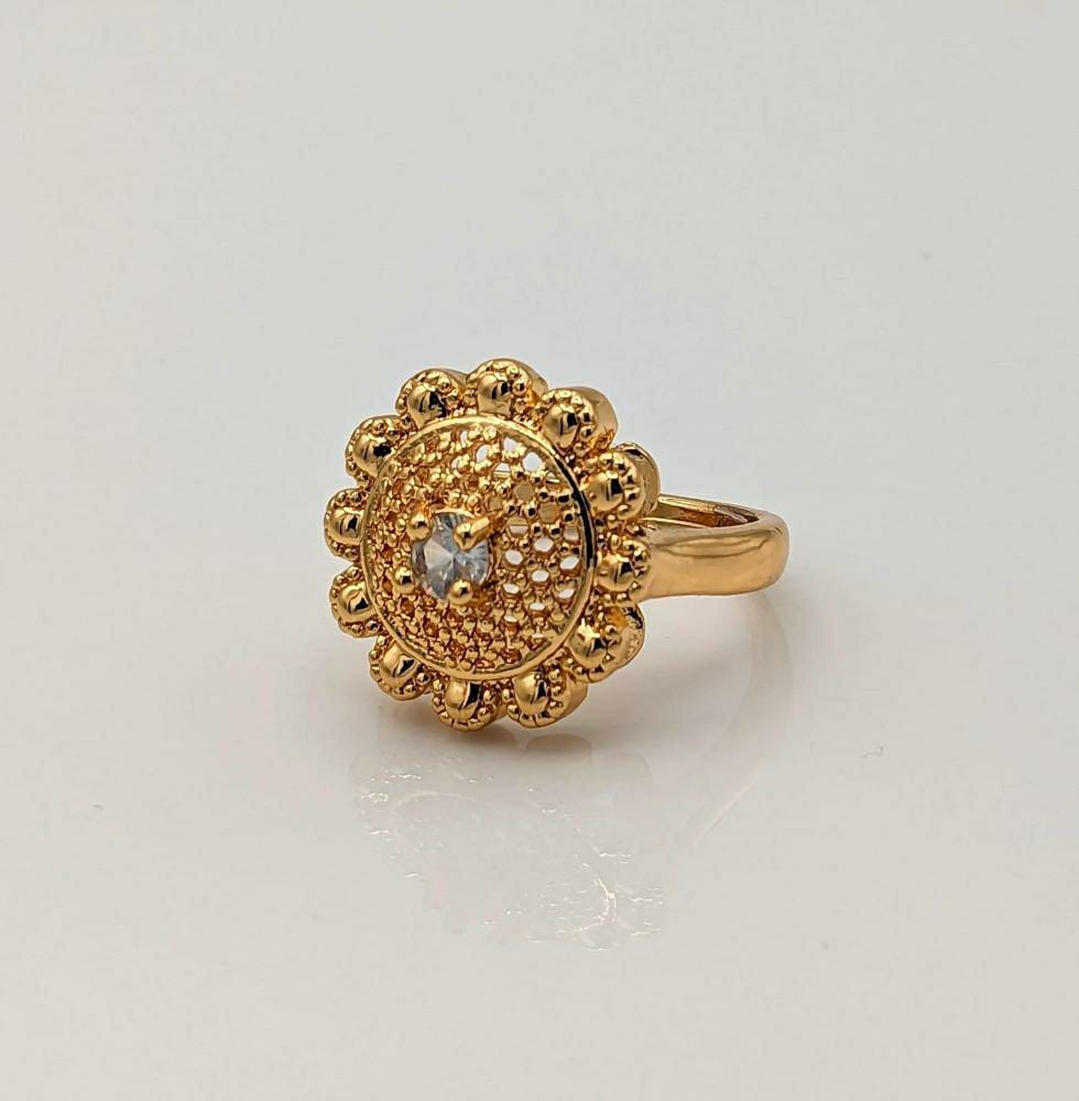 Stylish Golden Flower Ring