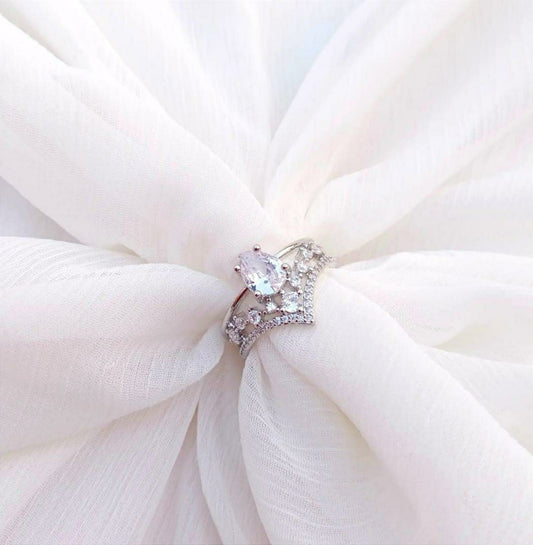 Tremendous Silver Plated Crystal Adjustable Ring
