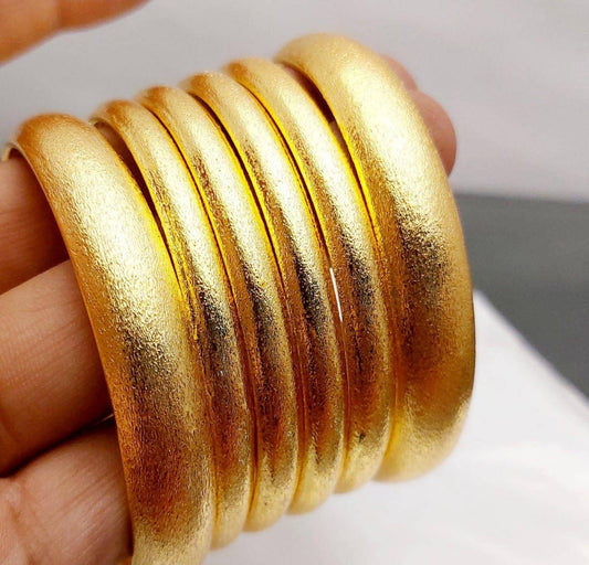 Set of 6 Beautiful Bangles