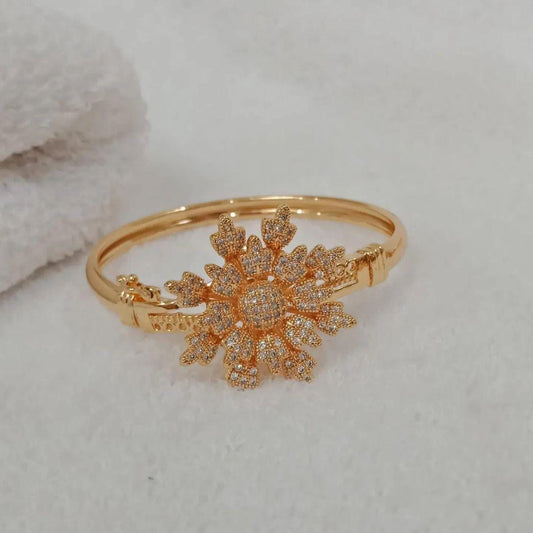 Stunning Gold Plated Crystal Design Kara Bangle