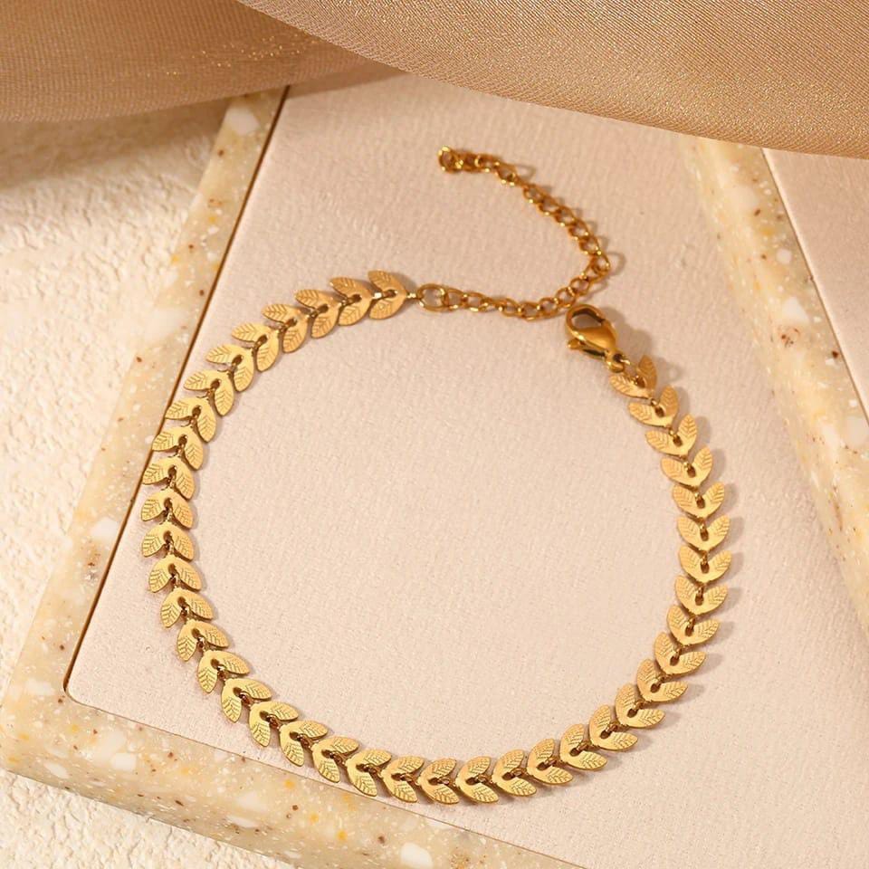 Trendy Leaf Style Chain Bracelet