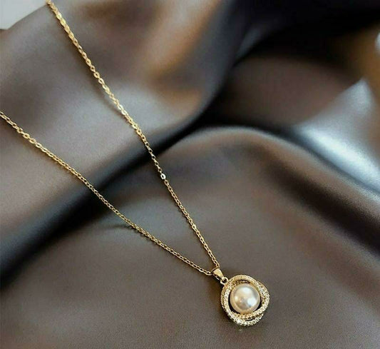 Charming Pendant