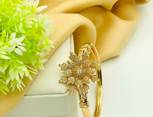 Stunning Gold Plated Crystal Flower Design Kara Bangle for Women